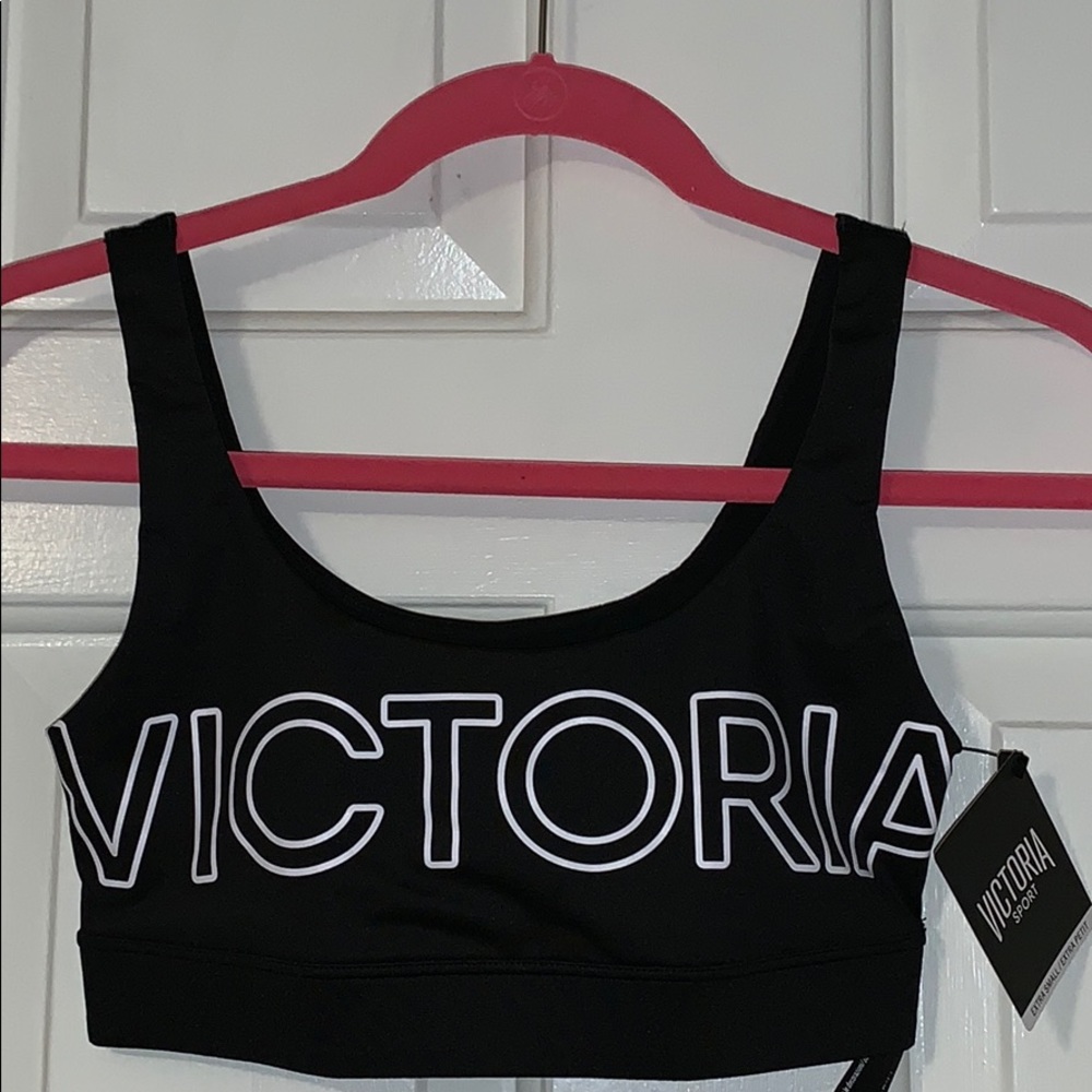 Black and white Victoria Sport sports bra